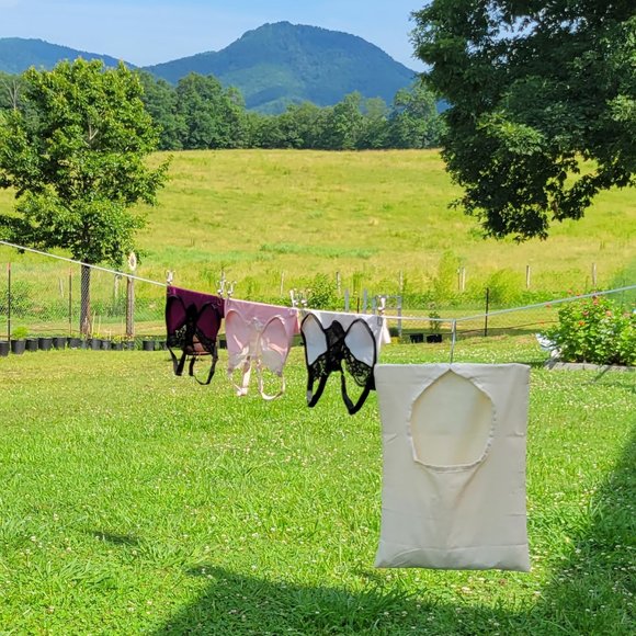 Maidenform Fuchsia Wireless V-Neck Racerback Lace Bralette. Sz: L - Picture 7 of 8